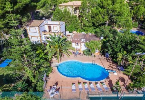 Apartment In Cala Mesquida Sleeps 4 With Pool Air Con And Wifi