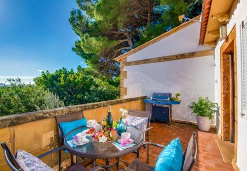 Apartment In Cala Mesquida Sleeps 4 With Pool Air Con And Wifi