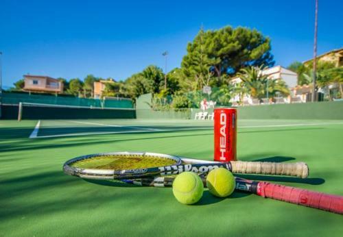 Apartment In Cala Mesquida Sleeps 4 With Pool Air Con And Wifi