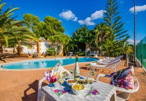Apartment In Cala Mesquida Sleeps 4 With Pool Air Con And Wifi