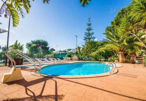 Apartment In Cala Mesquida Sleeps 4 With Pool Air Con And Wifi