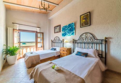Sa Pobla Holiday Home Sleeps 6 With Pool And Wifi