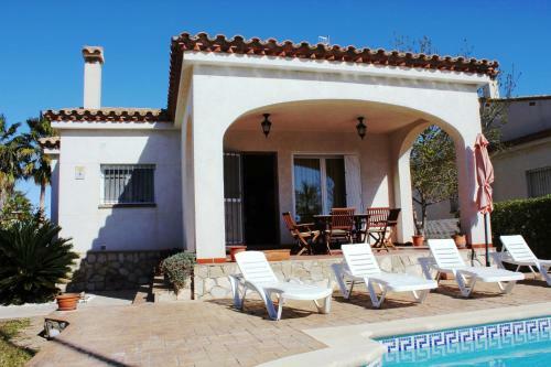 Riumar "carmen 1", 500m To Beach, Private Pool, On-site-service, Dog Beach