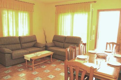 Riumar "carmen 1", 500m To Beach, Private Pool, On-site-service, Dog Beach