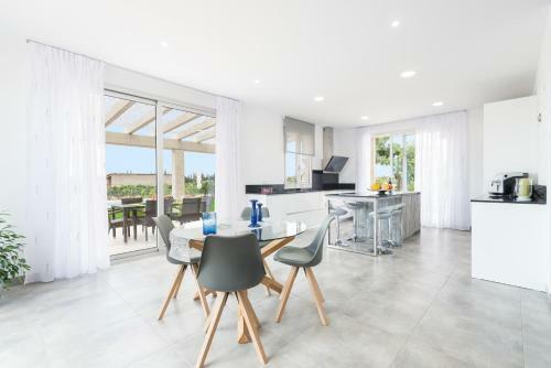 Villa Albaimar Con Piscina Privada
