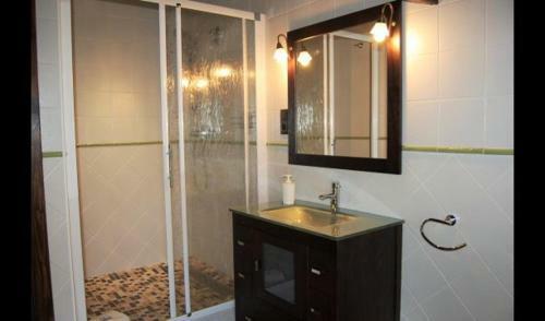 L'espunyola Villa Sleeps 16 With Pool
