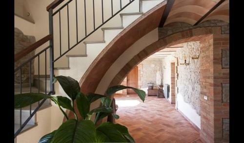 L'espunyola Villa Sleeps 24 With Pool