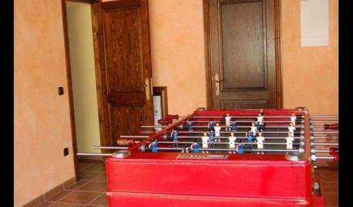 L'espunyola Villa Sleeps 19 With Pool