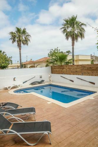 Riumar "carmen 3", 500m To Beach, Private Pool, On-site-service, Dog Beach