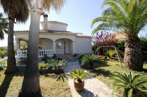 Riumar "mariposa", 300m To Beach, Private Pool, On-site-service, Dog Beach