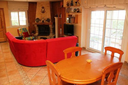 Riumar "mariposa", 300m To Beach, Private Pool, On-site-service, Dog Beach