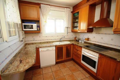 Riumar "mariposa", 300m To Beach, Private Pool, On-site-service, Dog Beach