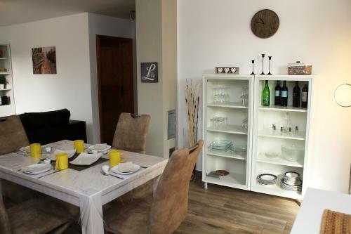 Riumar 'iris', 500m To Beach, Private Pool, On-site-service, Dog Beach
