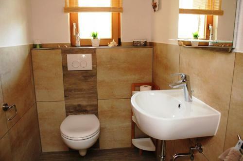 Riumar 'iris', 500m To Beach, Private Pool, On-site-service, Dog Beach