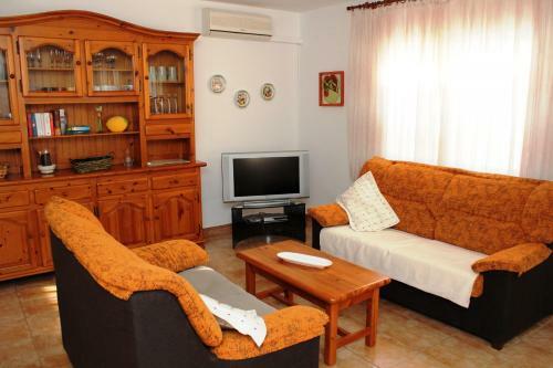 Riumar 'cormoran', 290m To Beach, Private Pool, On-site-service, Dog Beach