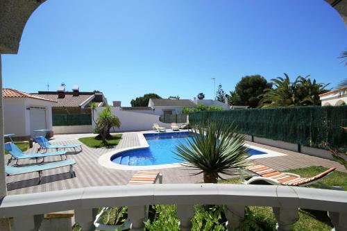 Riumar "four Seasons", 200m To Beach, Private Pool, On-site-service, Dog Beach