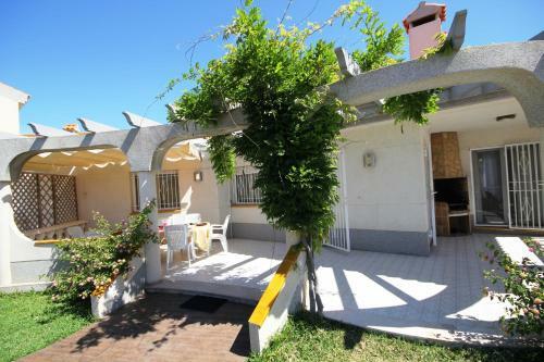 Riumar "four Seasons", 200m To Beach, Private Pool, On-site-service, Dog Beach