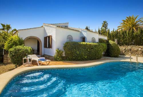 Xabia Villa Sleeps 6 Pool Air Con Wifi