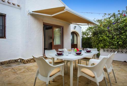 Xabia Villa Sleeps 6 Pool Air Con Wifi