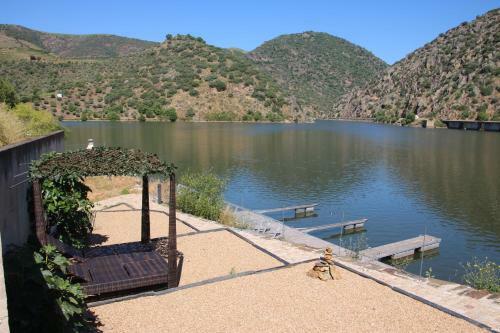 Hostal Douro Fluvina Yachts & Chalets