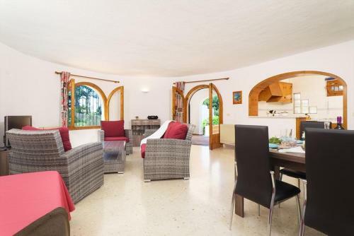 Xabia Villa Sleeps 4 Pool Wifi