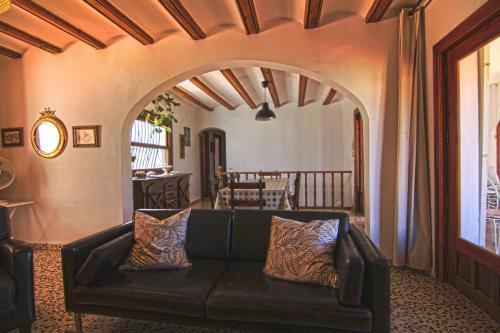 Xabia Villa Sleeps 12 Pool Wifi