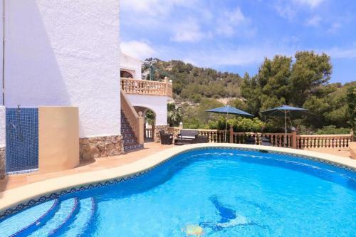 Xabia Villa Sleeps 12 Pool Wifi