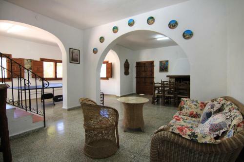 Xabia Villa Sleeps 12 Pool Wifi