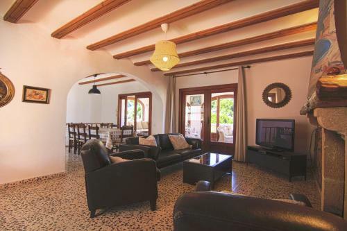 Xabia Villa Sleeps 12 Pool Wifi