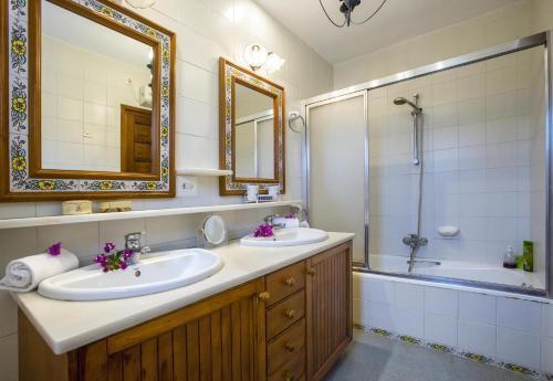 Xabia Villa Sleeps 6 Pool Wifi