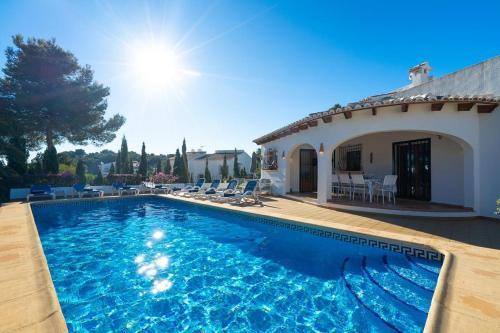 Xabia Villa Sleeps 8 Pool Air Con Wifi
