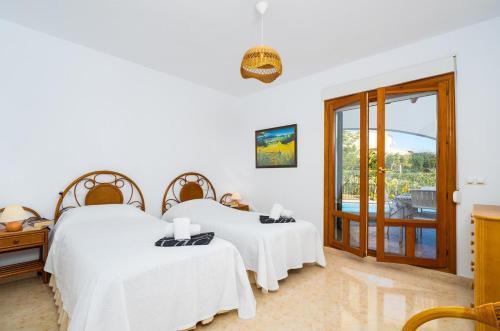 Xabia Villa Sleeps 8 Pool Air Con Wifi