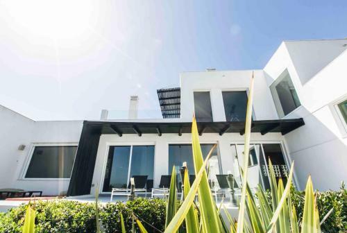 Preciosa Villa Con Vistas Al Estrecho