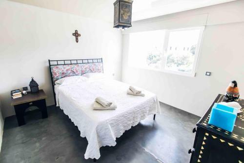 Preciosa Villa Con Vistas Al Estrecho