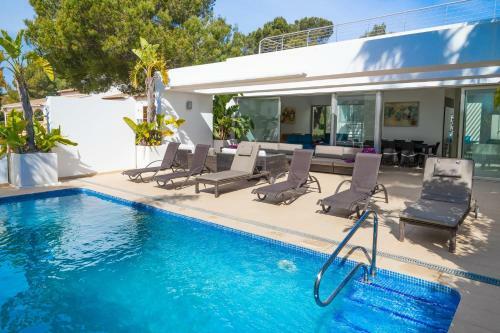 Xabia Villa Sleeps 4 Pool Air Con Wifi