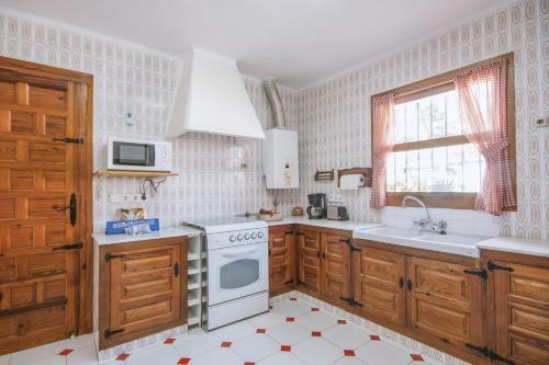 Xabia Villa Sleeps 6 With Pool