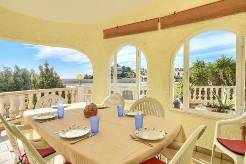 We Love Villas - Villa Legazpi