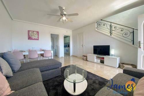 Laguna Townhouse Overlooking Communal Pool Lom01