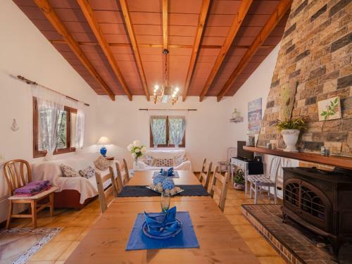 Holiday Home Cala Tuent