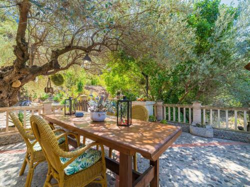 Holiday Home Cala Tuent