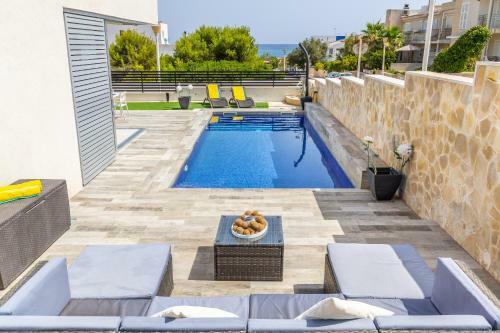 Modern Boutique Style Villa With Pool Son Serra