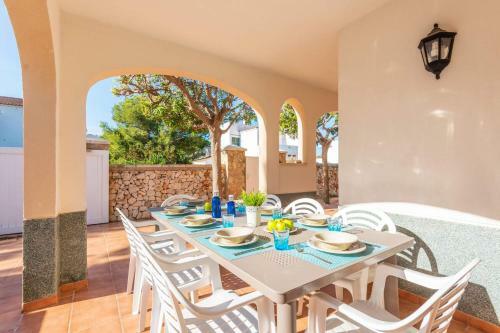 Genestar 4 Bedroom Villa, Cala Blanca