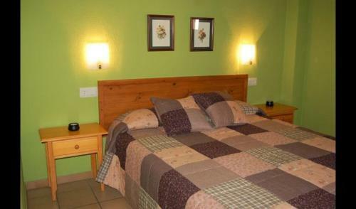 Villa In Lladurs Sleeps 4 With Pool