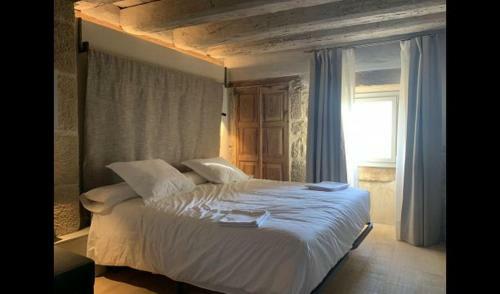 Lladurs Villa Sleeps 16 With Pool