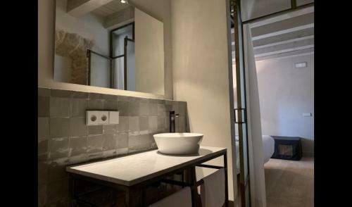 Lladurs Villa Sleeps 16 With Pool