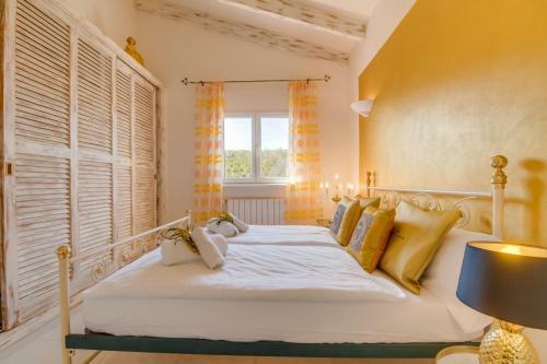 Chalet Con Piscina En Son Serra