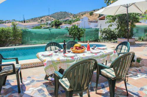 Cottage In Bermejo 7 Km From �lora