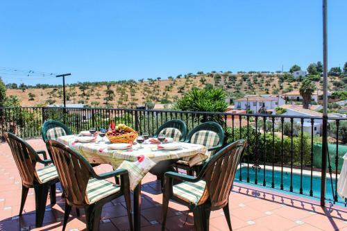 Cottage In Bermejo 7 Km From �lora