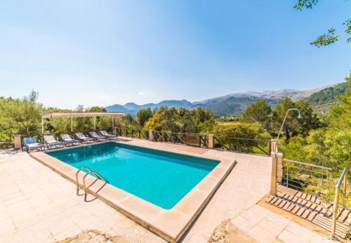 Ullaro Holiday Home Sleeps 8 With Pool Air Con And Wifi