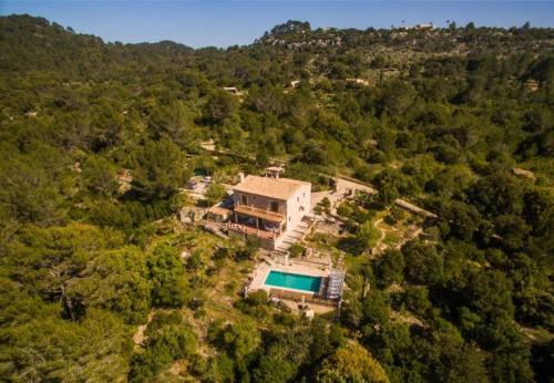 Ullaro Holiday Home Sleeps 8 With Pool Air Con And Wifi
